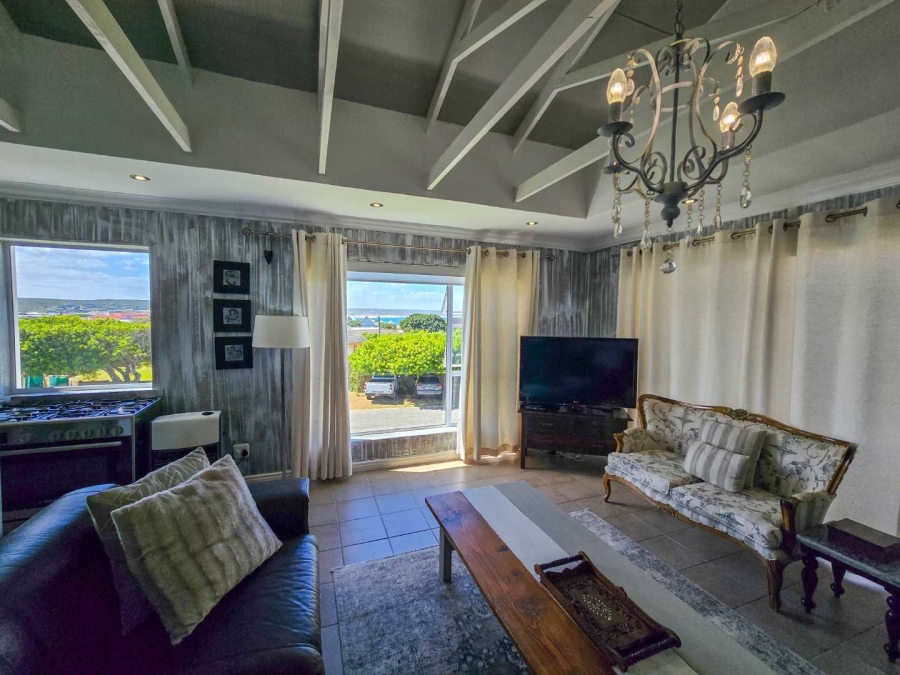7 Bedroom Property for Sale in Stilbaai Wes Western Cape